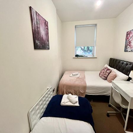 Metropolitan Coziness Private Bedrooms In Euston Station 161 Лондон Экстерьер фото