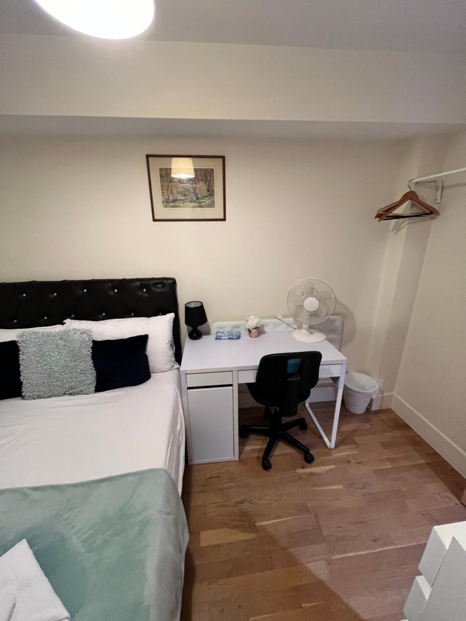 Metropolitan Coziness Private Bedrooms In Euston Station 161 Лондон Экстерьер фото