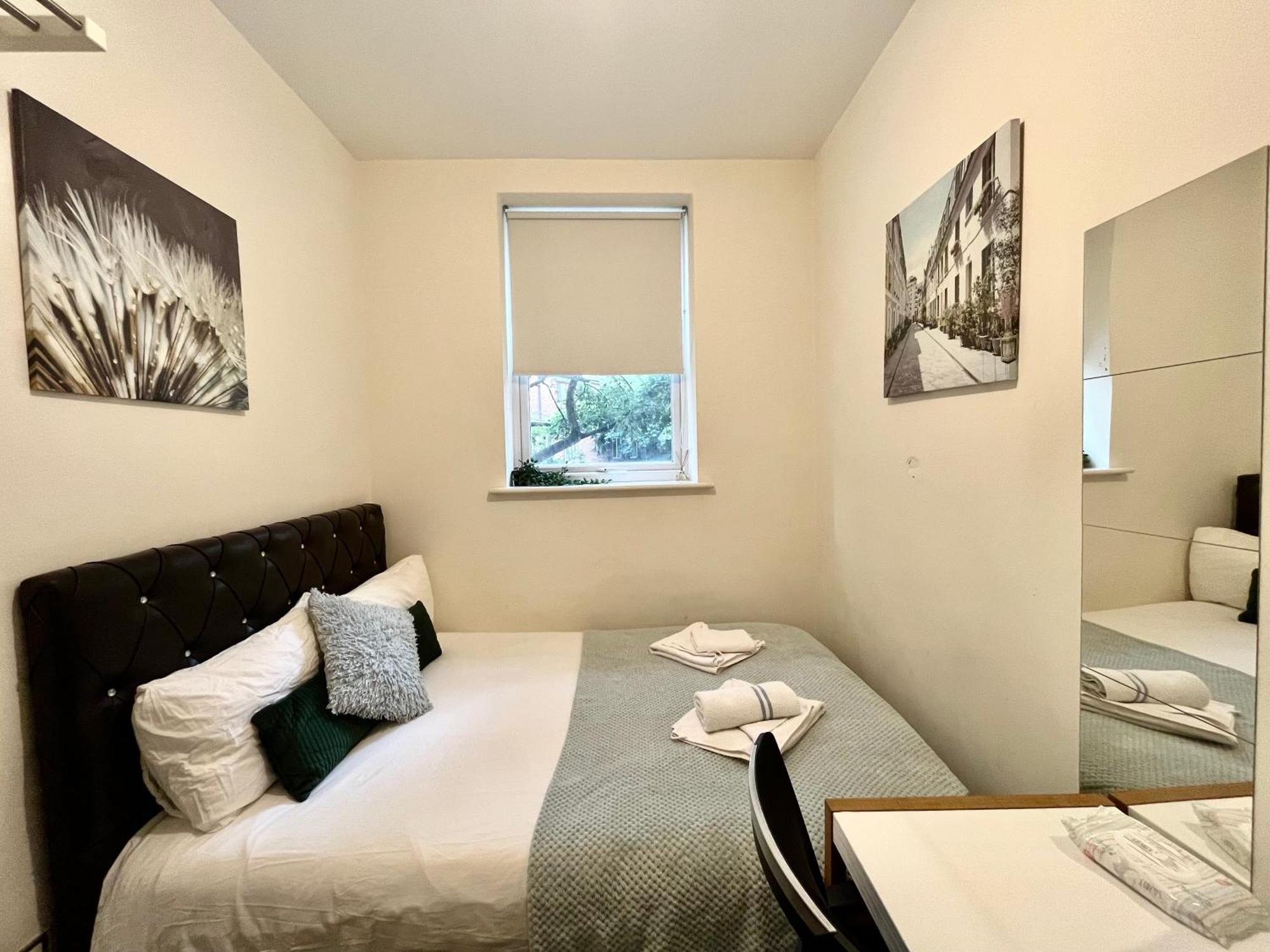 Metropolitan Coziness Private Bedrooms In Euston Station 161 Лондон Экстерьер фото