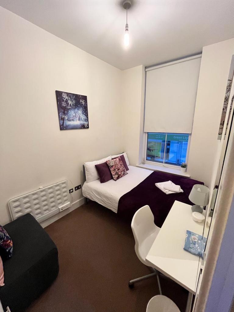 Metropolitan Coziness Private Bedrooms In Euston Station 161 Лондон Экстерьер фото